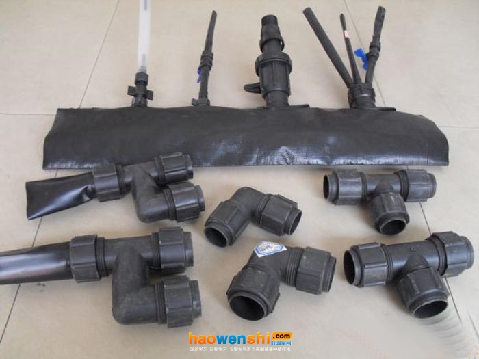 滴灌系統(tǒng).jpg 滴灌系統(tǒng).jpg