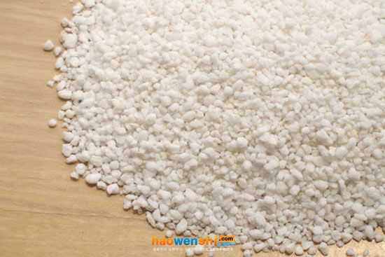 珍珠巖.jpg 珍珠巖.jpg