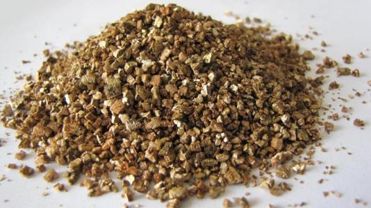 無土栽培蛭石.jpg 無土栽培蛭石.jpg