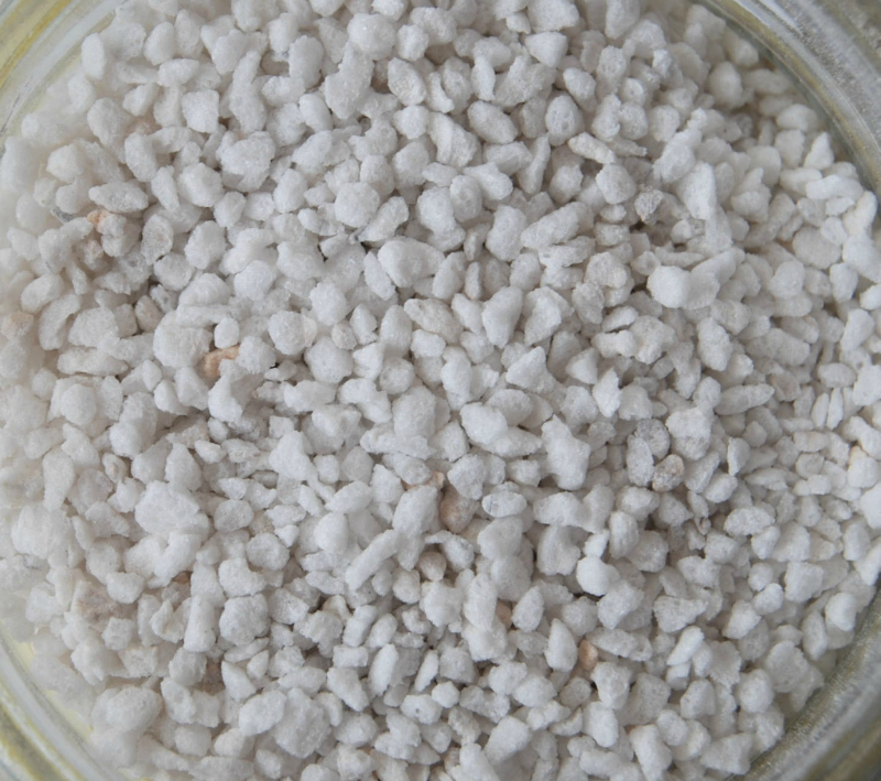 無(wú)土栽培珍珠巖.jpg 無(wú)土栽培珍珠巖.jpg