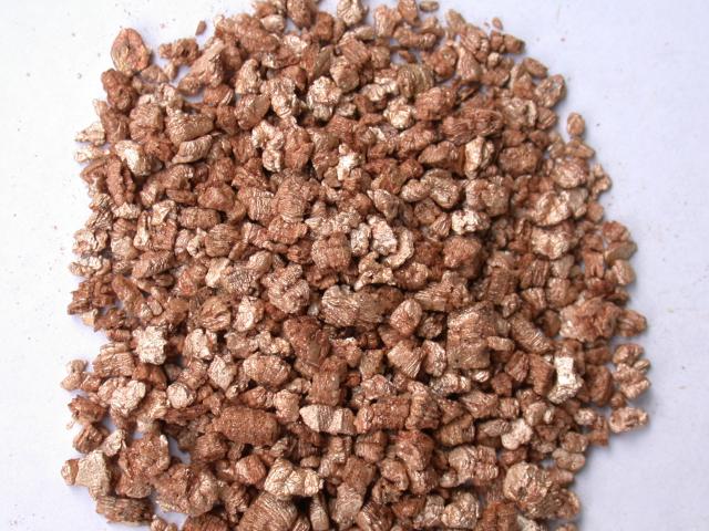 無土栽培蛭石.jpg 無土栽培蛭石.jpg