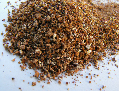 無土栽培蛭石.jpg 無土栽培蛭石.jpg