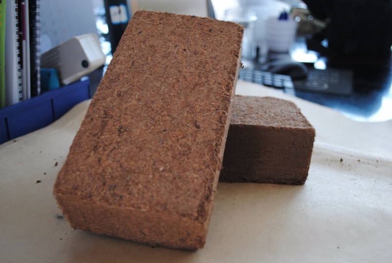 無土栽培椰糠.jpg 無土栽培椰糠.jpg