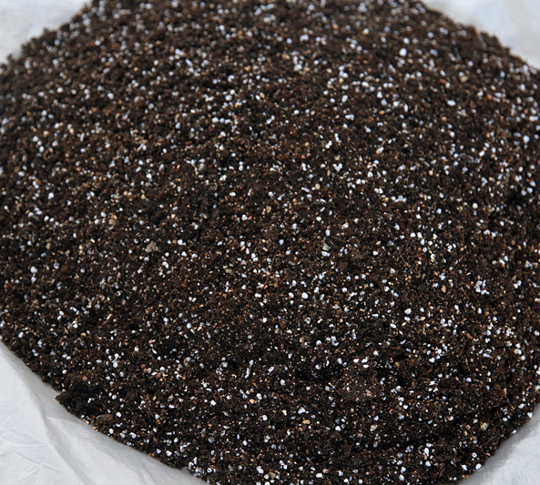 育苗基質(zhì).jpg 育苗基質(zhì).jpg