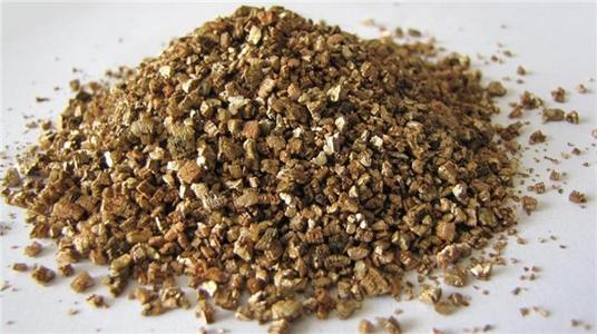 蛭石.jpg 蛭石.jpg