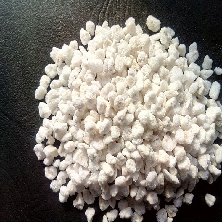 無土栽培基質(zhì)珍珠巖.jpg 無土栽培基質(zhì)珍珠巖.jpg