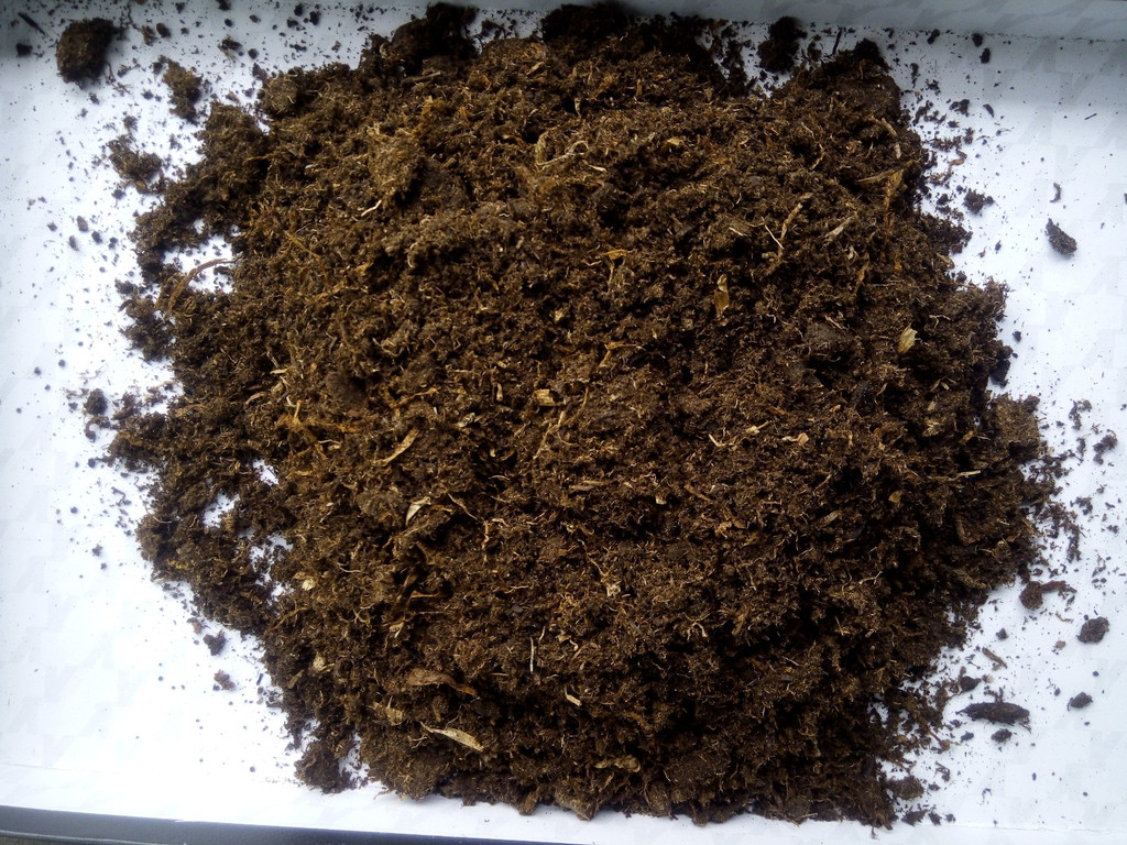 無土栽培盆栽蔬菜栽培基質(zhì)--草炭.jpg 無土栽培盆栽蔬菜栽培基質(zhì)--草炭.jpg