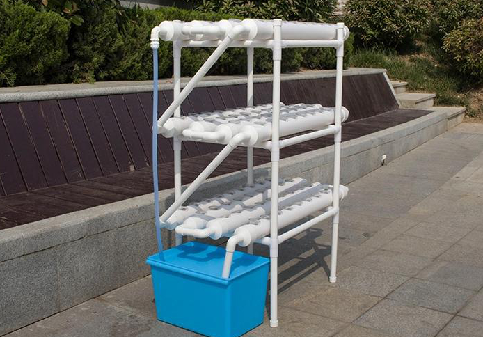 三層管道式種植機(jī).jpg 三層管道式種植機(jī).jpg